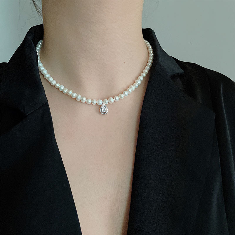 Raindrop Pearl Strand