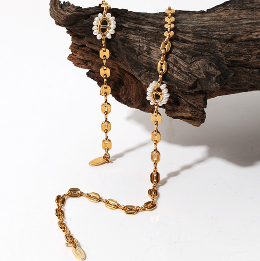 Pearl Pignose Necklace