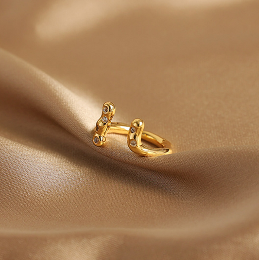 Irregular Opening Ring