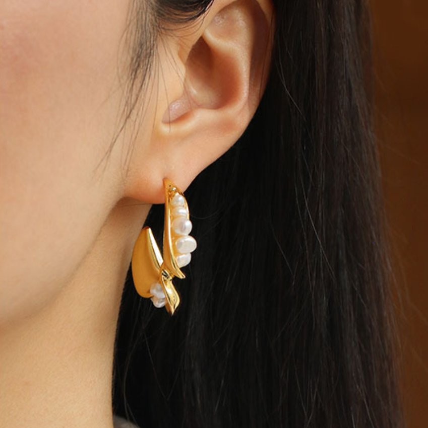 SAND Jewelry Curated Fashion Style Pearl Bean-Pod Earrings