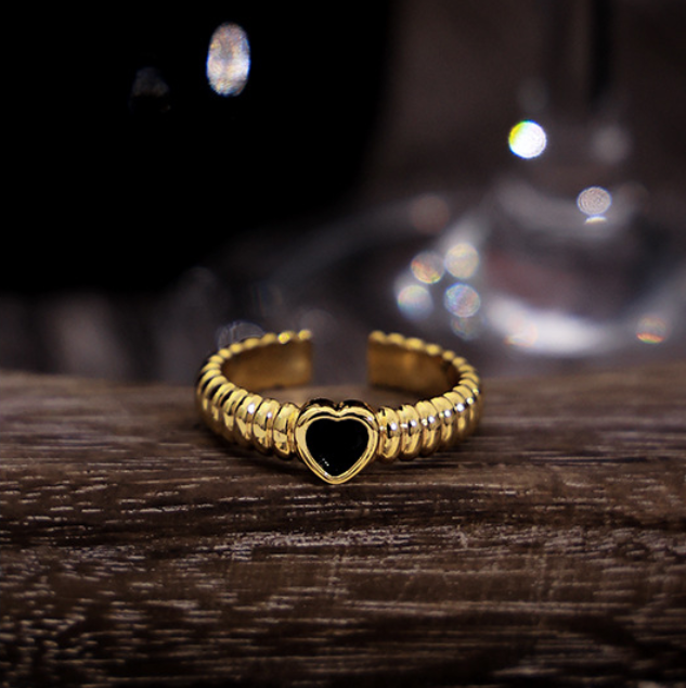 Vintage Dainty Heart Ring
