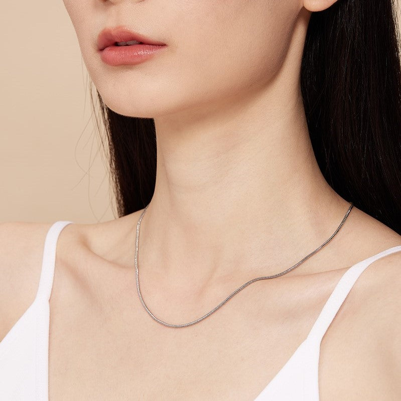 Dainty Herringbone Chain