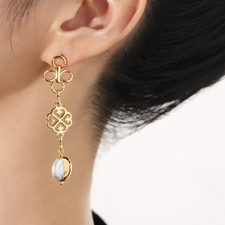 Clover Montage Pearl Earrings