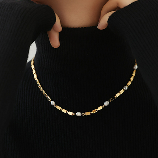 Pearl Embellished Necklace
