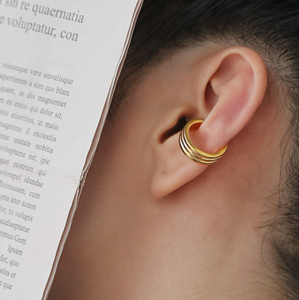 Striped Hoop Earclip