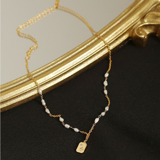 Petite Pendant Necklace