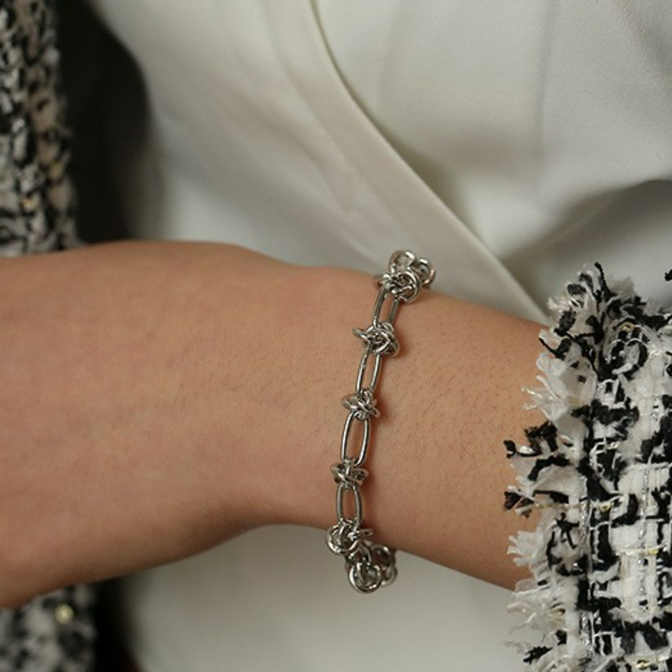 Sequenced Knot Bracelet