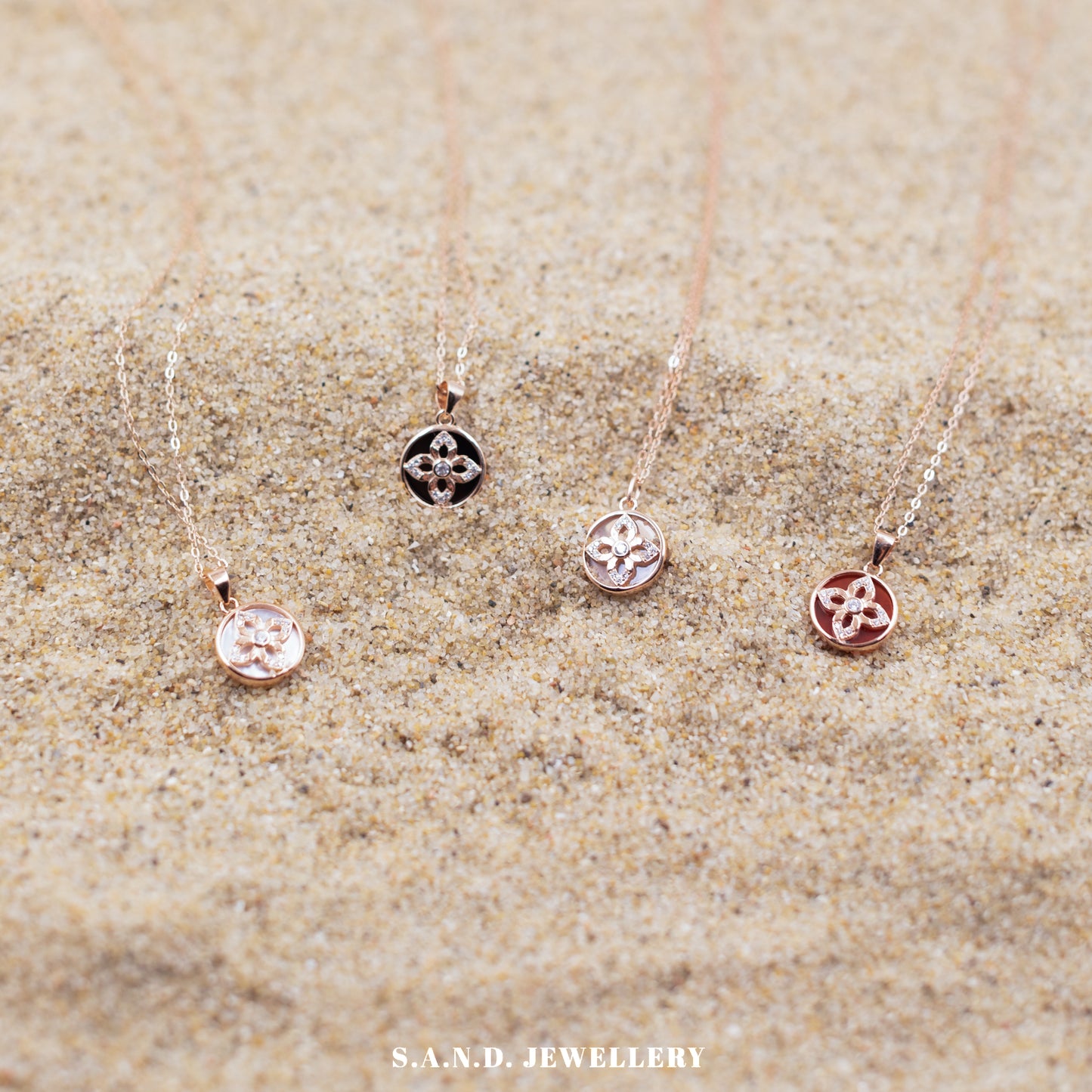 Fourpoint Star Necklace