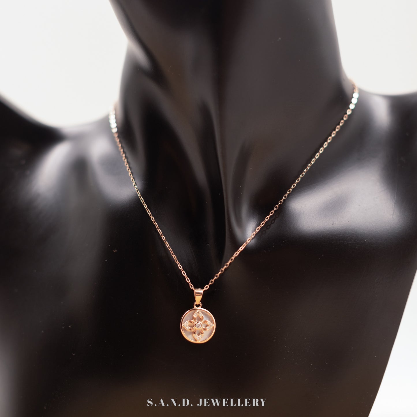 Fourpoint Star Necklace