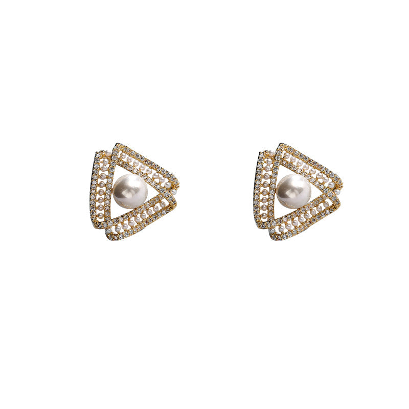 Mobius Pearl Earrings