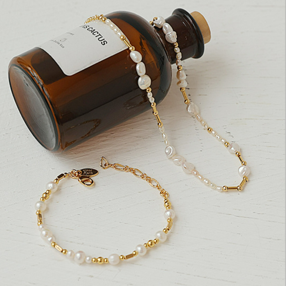 Spaced Pearl Bracelet
