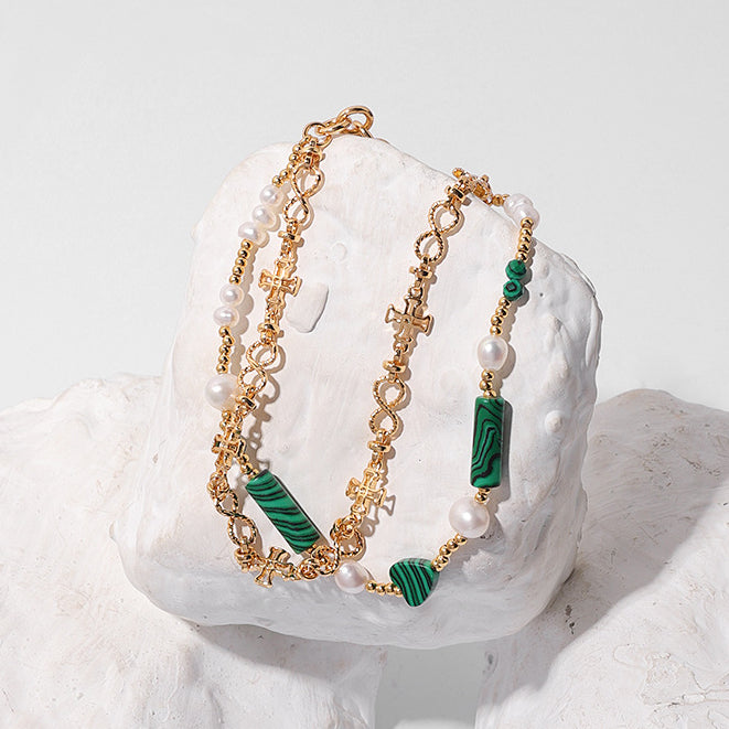 Pulsera de malaquita y perla en capas