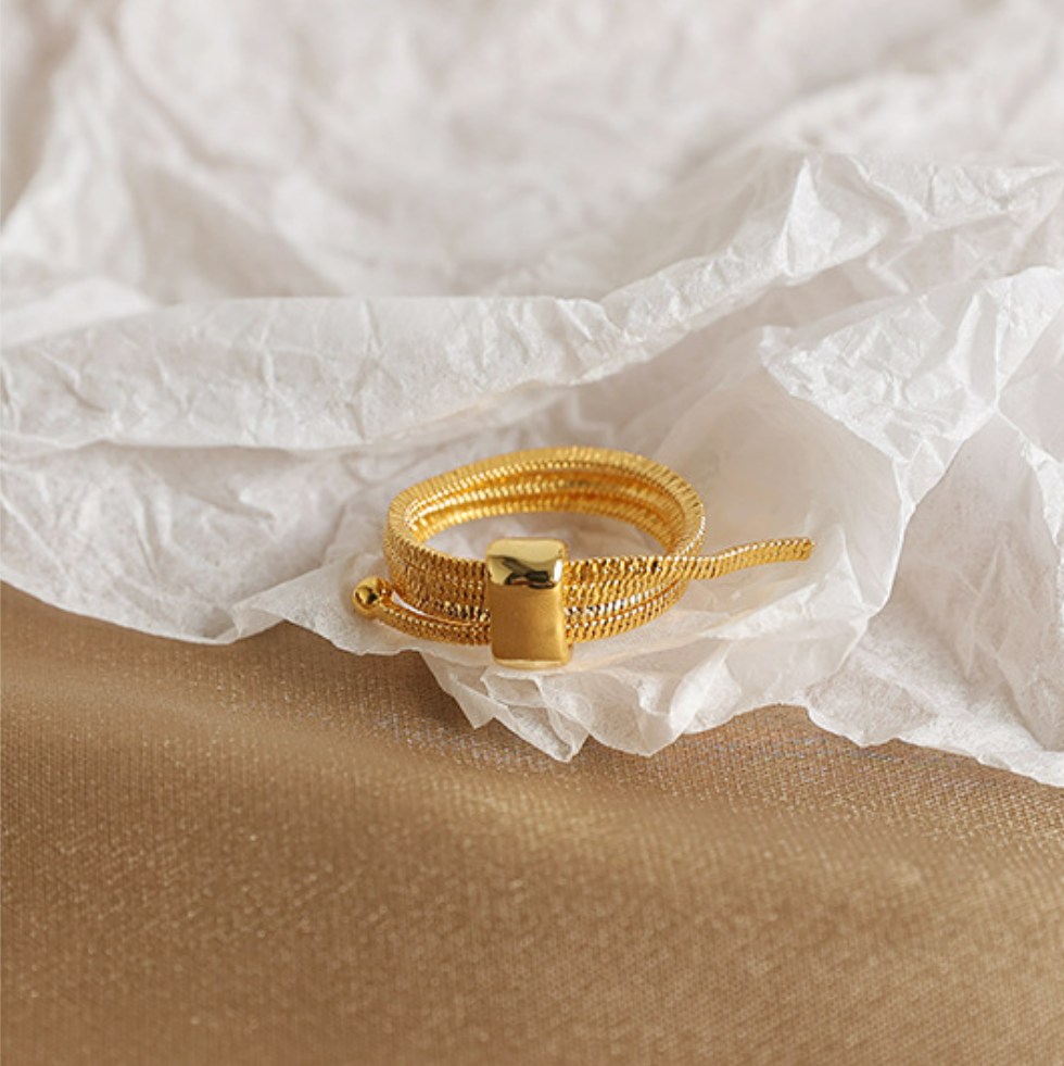 SAND Jewelry Gold Herringbone Coil Chain Ring