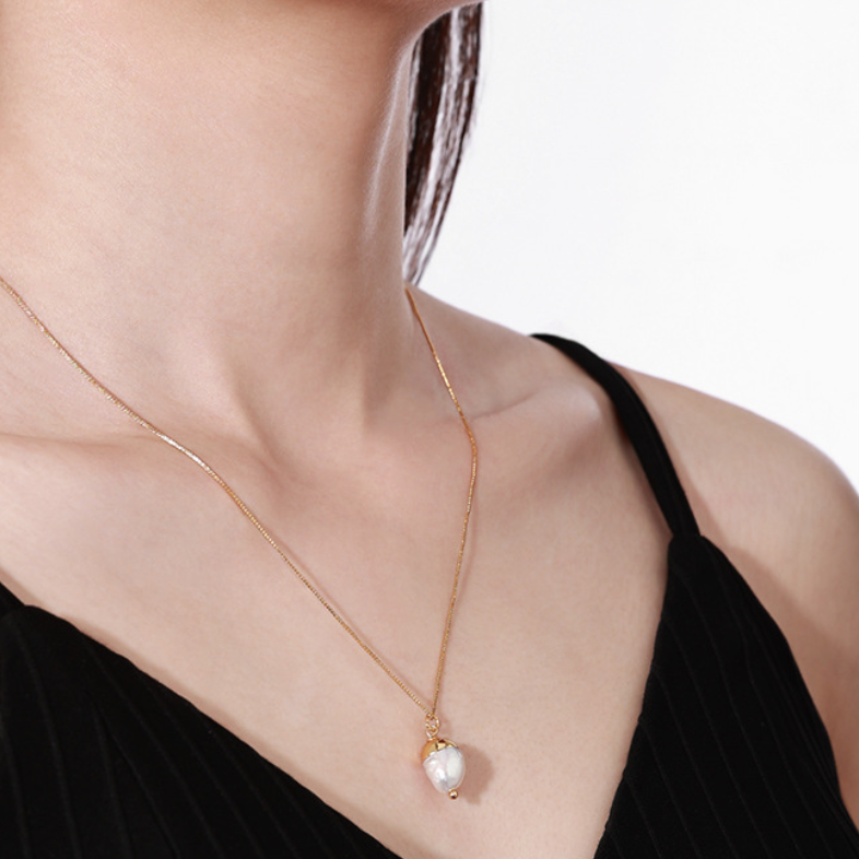 Golden Pearl Necklace